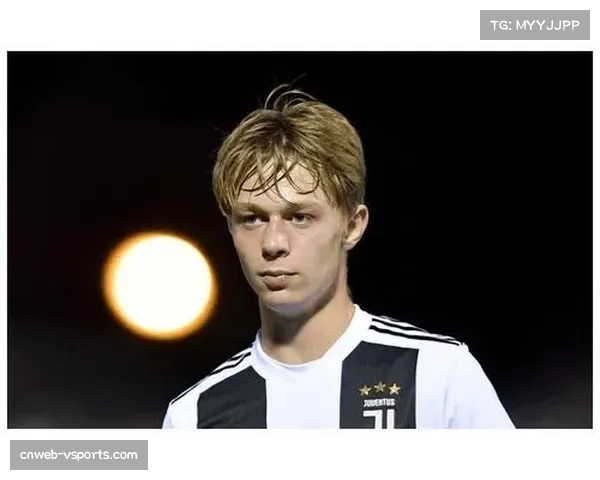 从青训到核心:卡斯尔成为马刺队史第二位40+三双球员